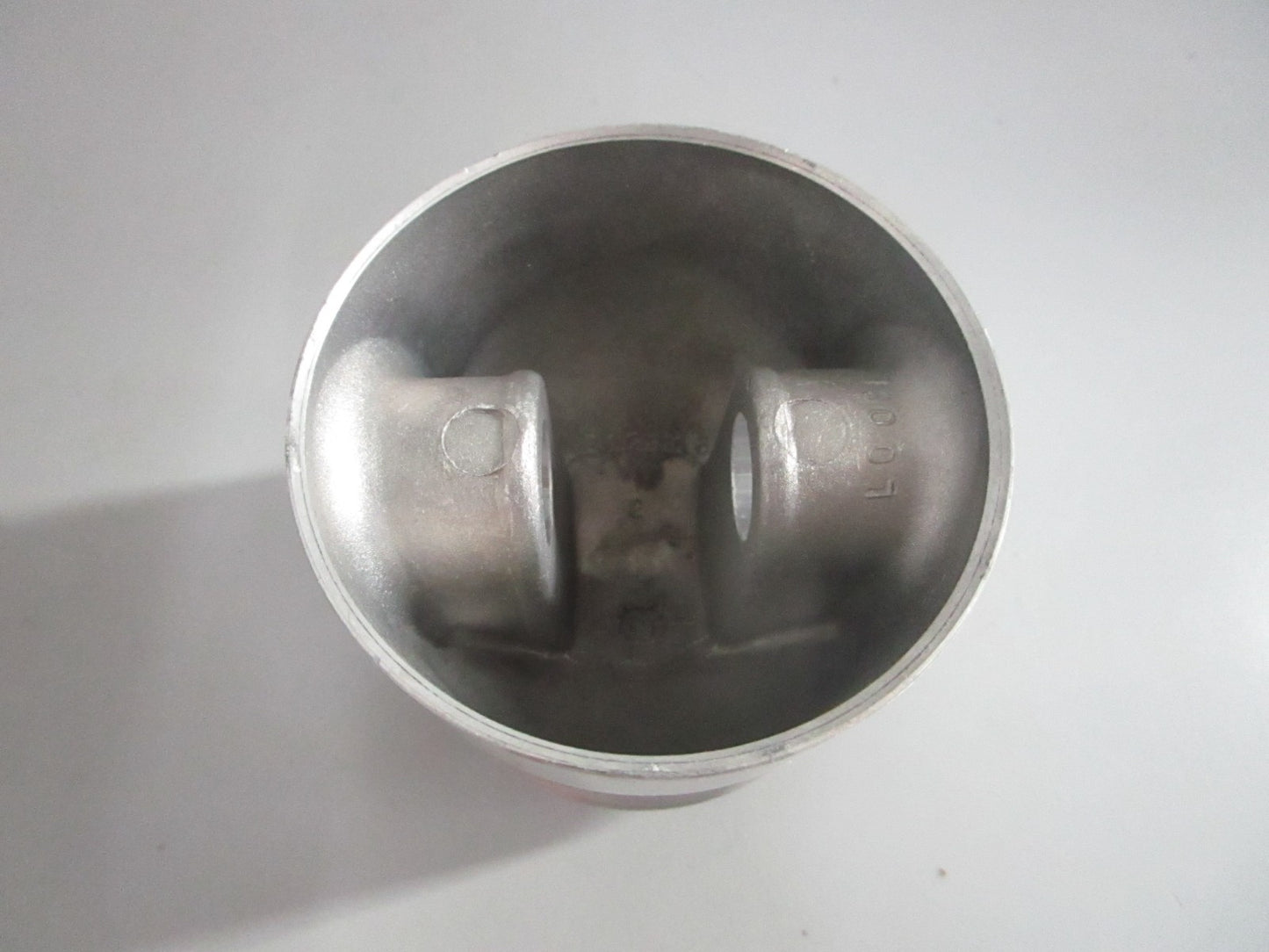 NEW OEM 378526 0378526 317806 OMC Johnson Evinrude .020 Piston 0820