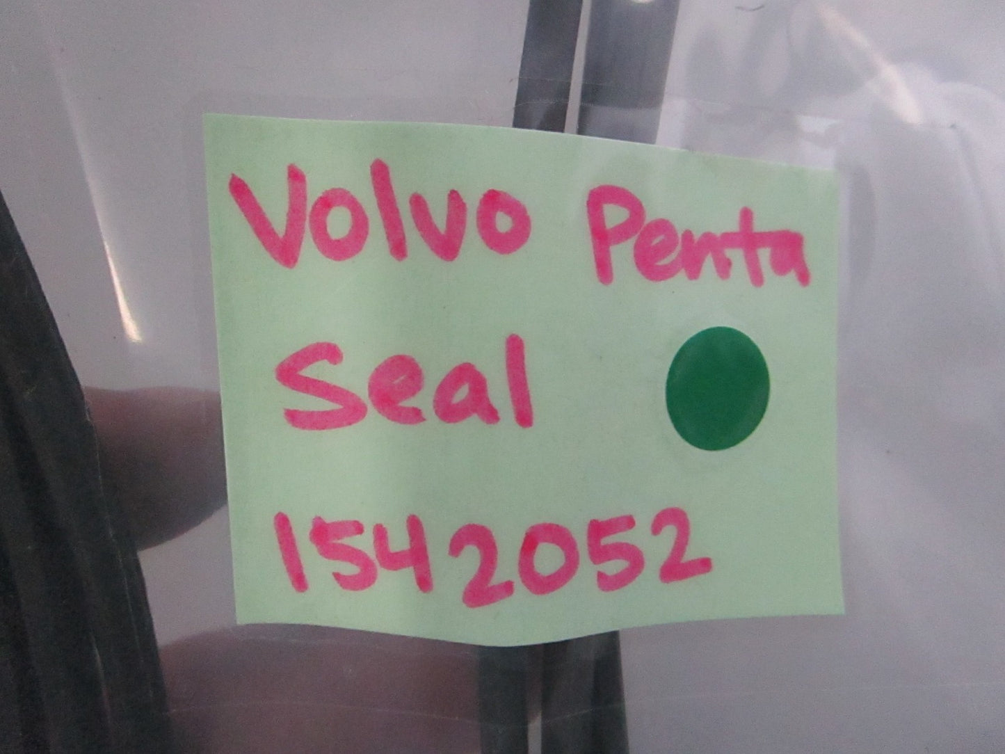 NEW OEM (LOT OF 3) 1542052 Volvo Penta Seal 0810