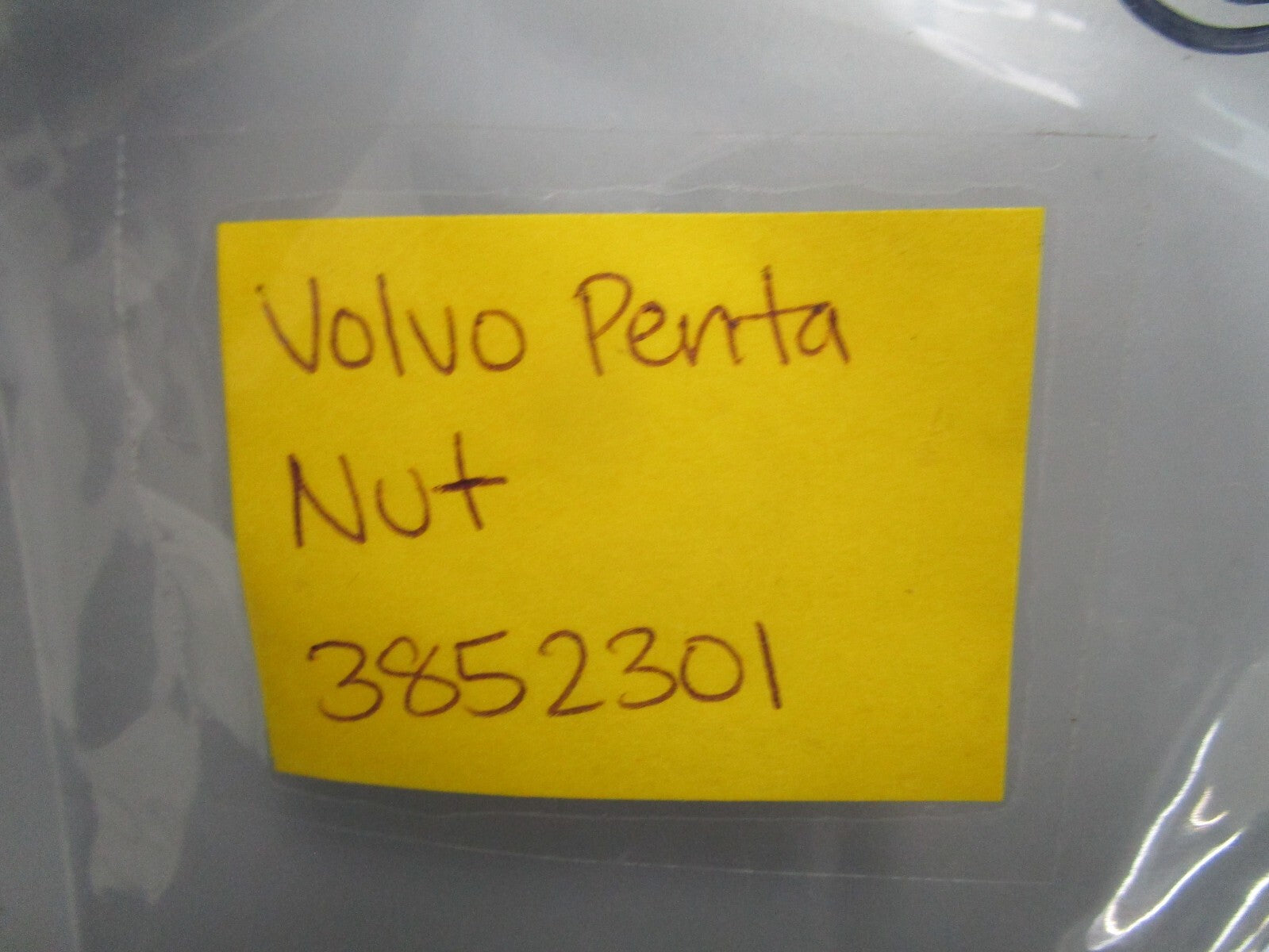 *NEW OEM* 0810 Volvo Penta Nut 3852301