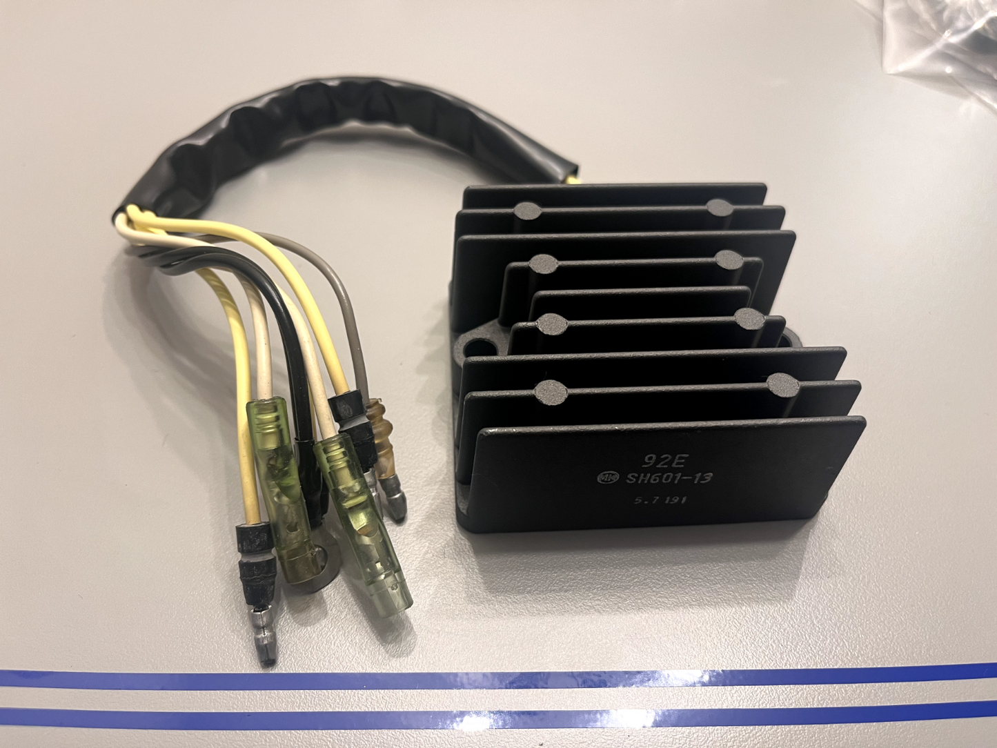 *NEW OEM* 0720 Suzuki 150 175 200 225 hp Rectifier Regulator 32800-92E00