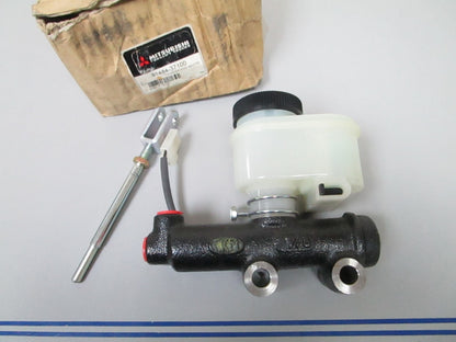 *NEW OEM* 0720 Mitsubishi Caterpillar Forklift Master Cylinder 91484-37100