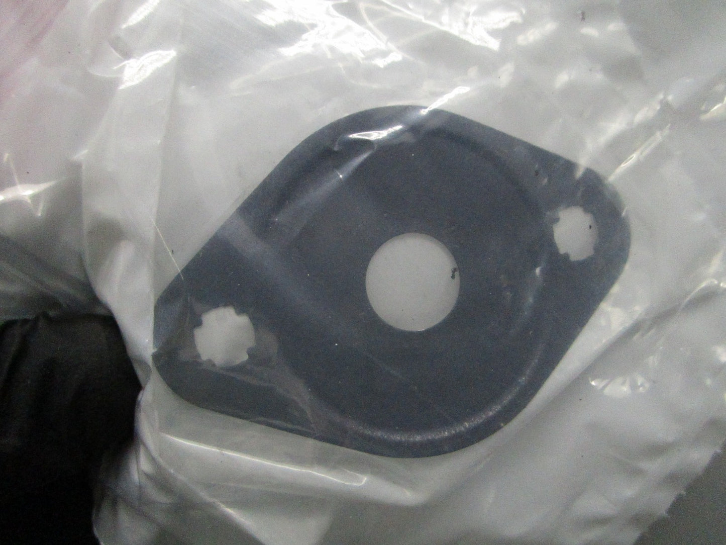*NEW OEM* 0810 Cummins Gasket 4963857