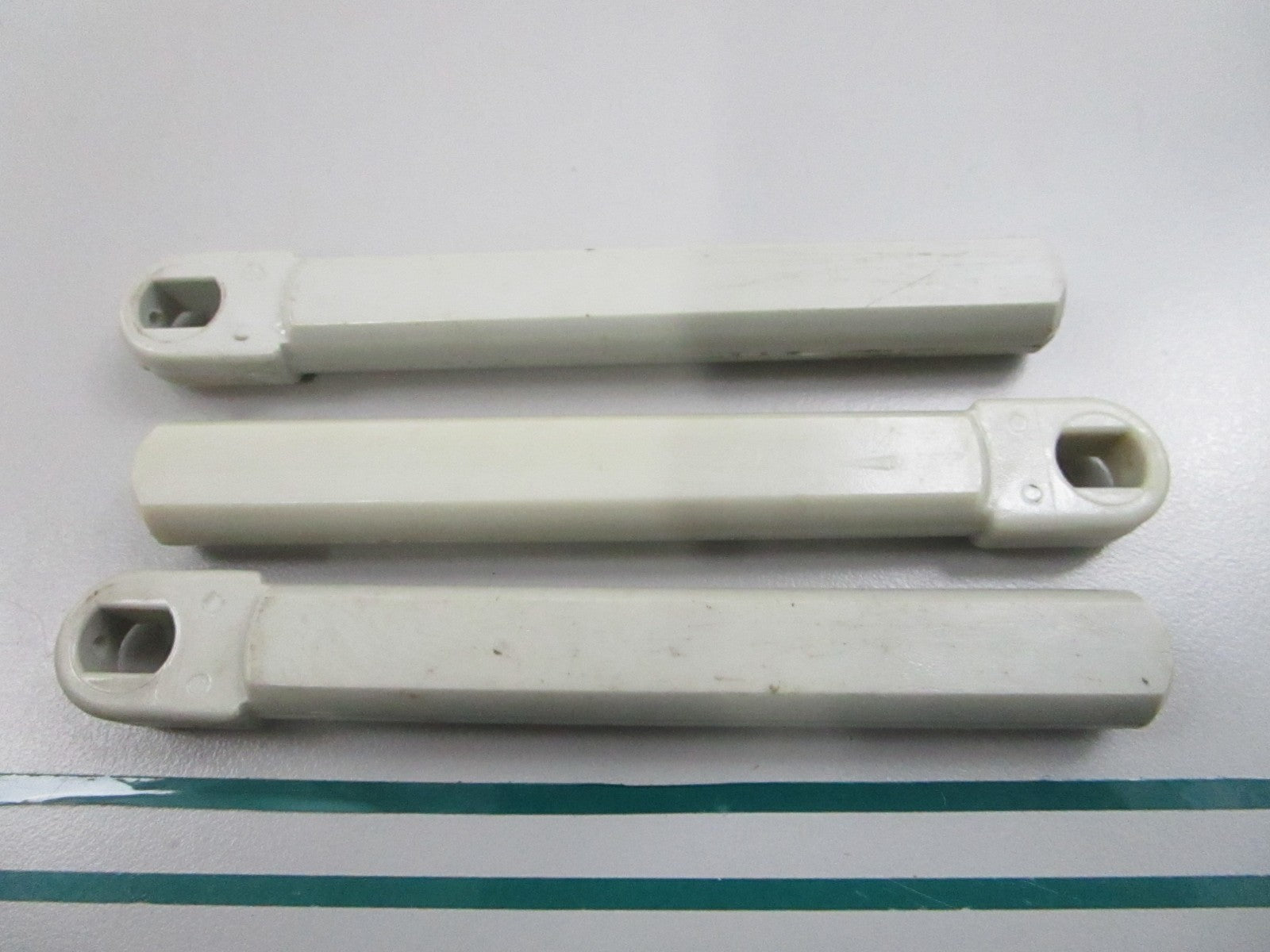 OMC Johnson Evinrude NEW OEM Control Casing Guide 206408 0206408 (LOT OF 3) 0810