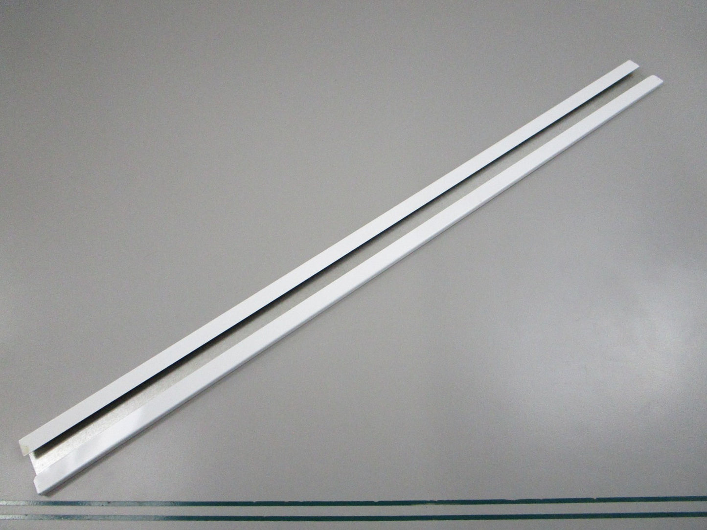 NEW OEM W10859818 Whirlpool Door Trim 0810
