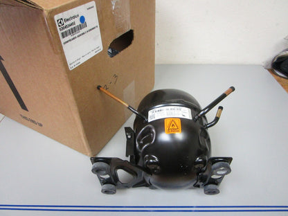 *NEW OEM* 0720 Electrolux Compressor Assembly 5304534452