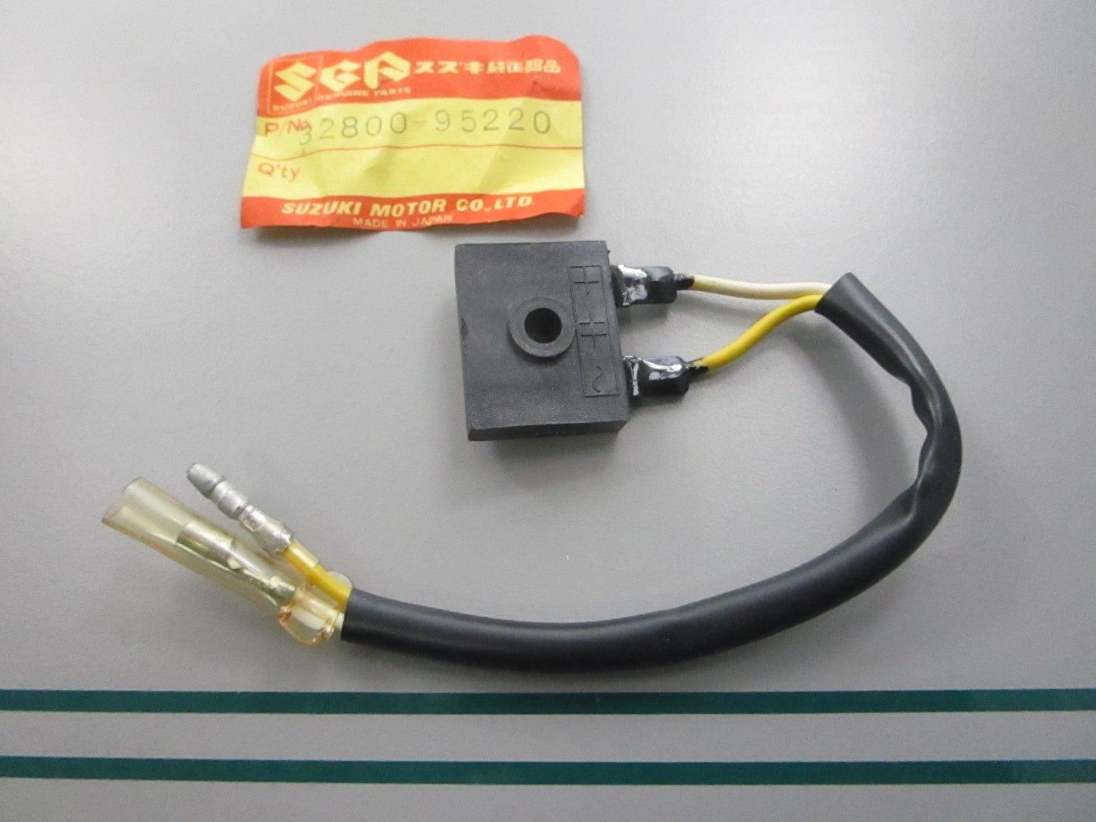 NEW OEM 32800-95220 Suzuki Rectifier Assembly 0810