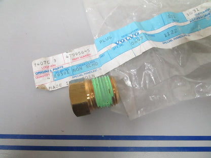 *NEW OEM* 0810 Volvo Penta Plug 479956