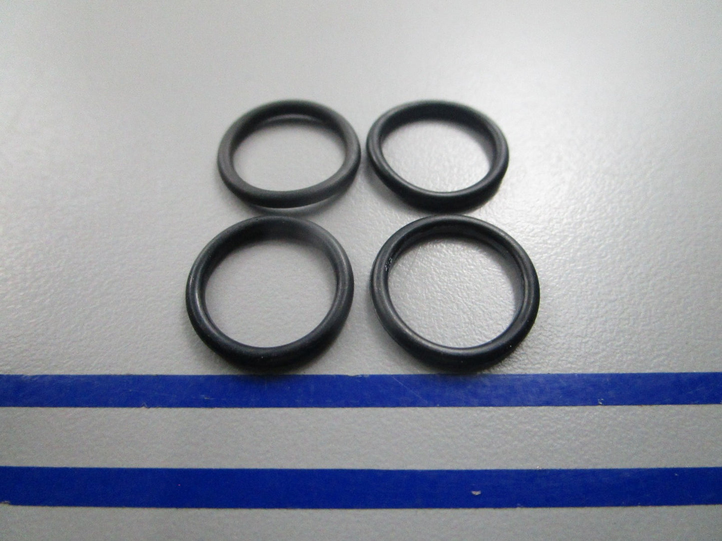 NEW (LOT OF 4) 18-7165 Replaces: OMC 304174 Mercury 25-45253 Sierra O-Ring 0810