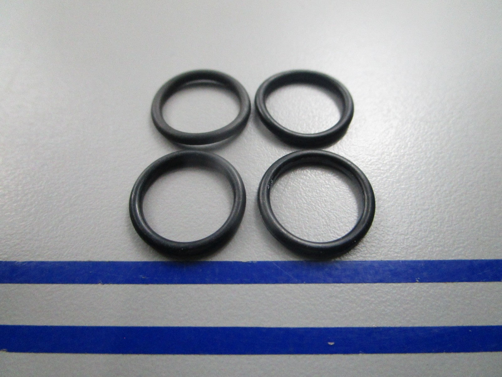 NEW (LOT OF 4) 18-7165 Replaces: OMC 304174 Mercury 25-45253 Sierra O-Ring 0810