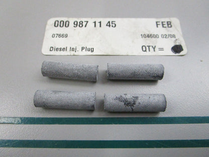 NEW OEM (LOT OF 4) 0009871145 Mercedes-Benz Plug 0810