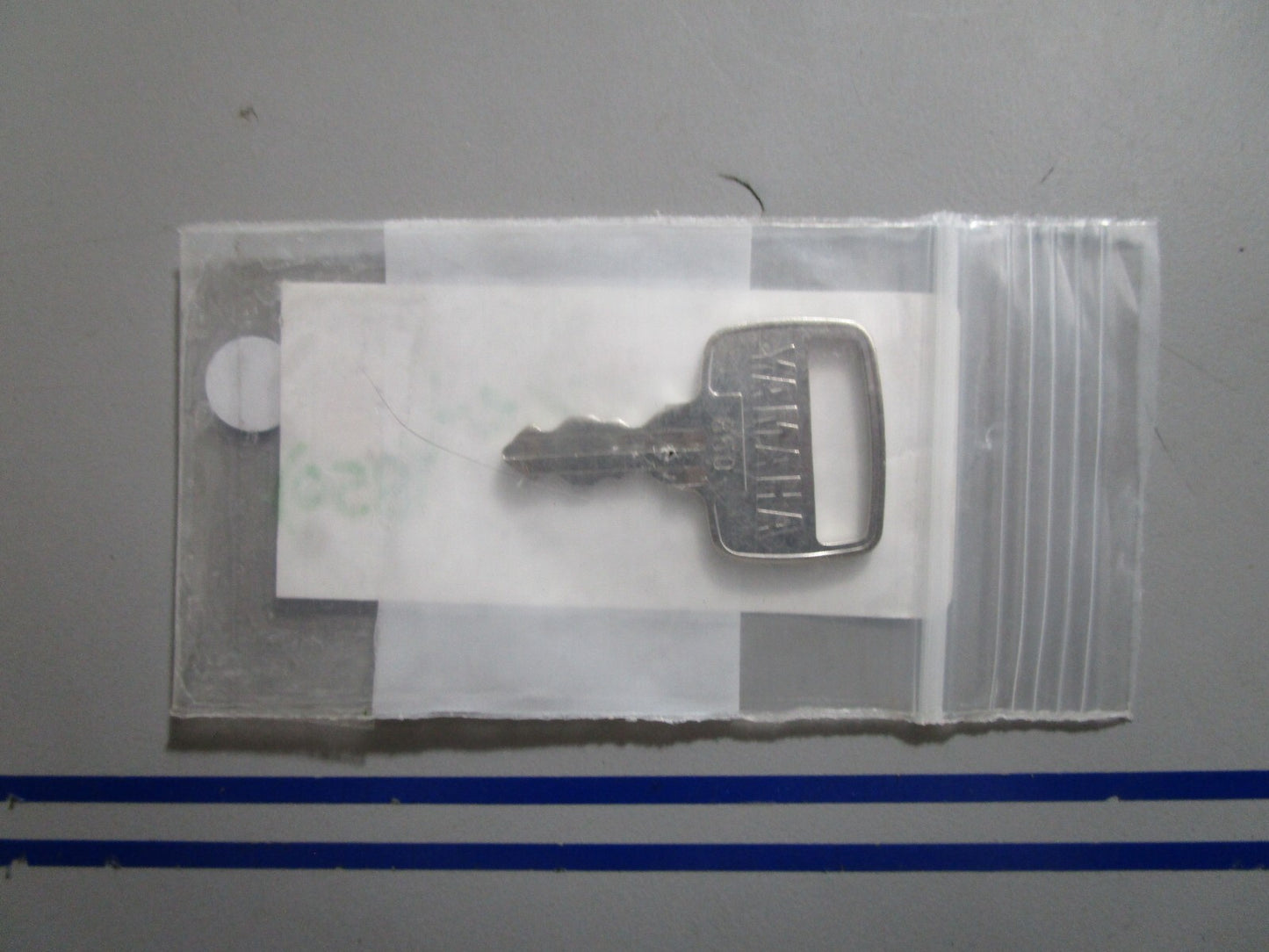 *NEW OEM* 0810 Yamaha 850 Key 90890-56024