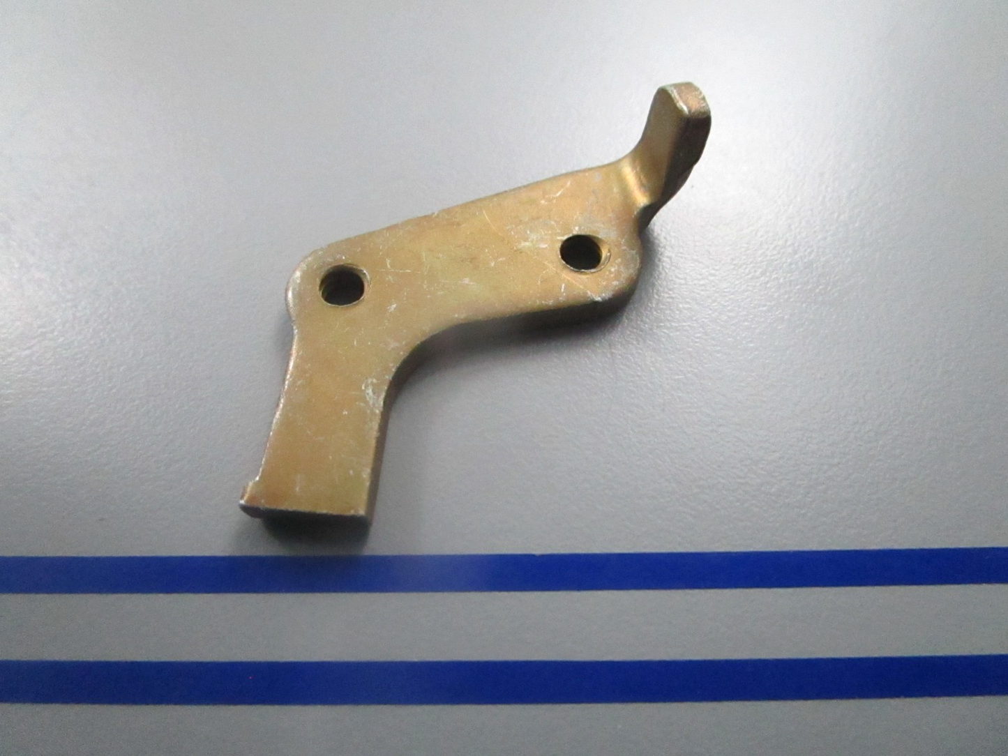 *NEW OEM* 0810 OMC Johnson Evinrude Shift Lock Stop 322407 0322407