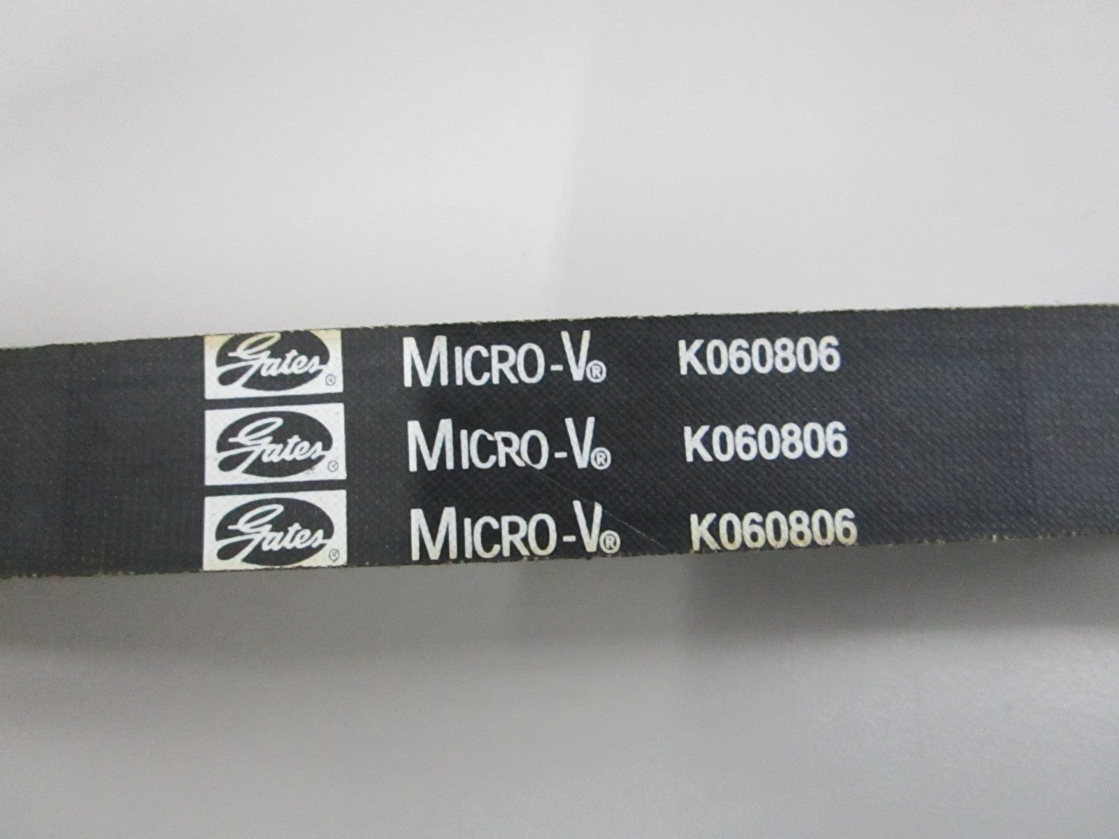 Gates K060806 Micro-V Serpentine Belt 6-Rib 80.58in NEW 0810