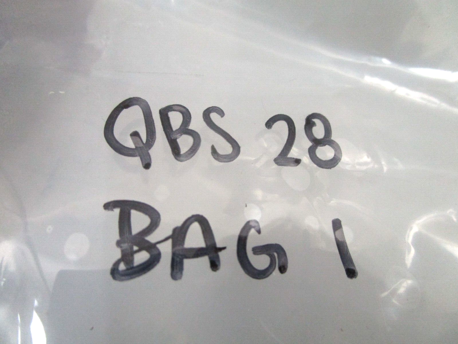 *NEW OEM* (LOT OF 2) 0750 Volvo Penta SCREW 946173 0946173