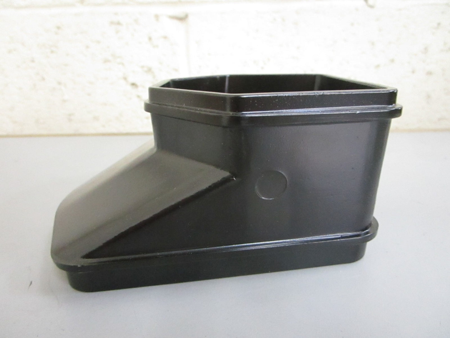 *NEW OEM* 0820 OMC Johnson Evinrude Exhaust Housing 341197 0341197