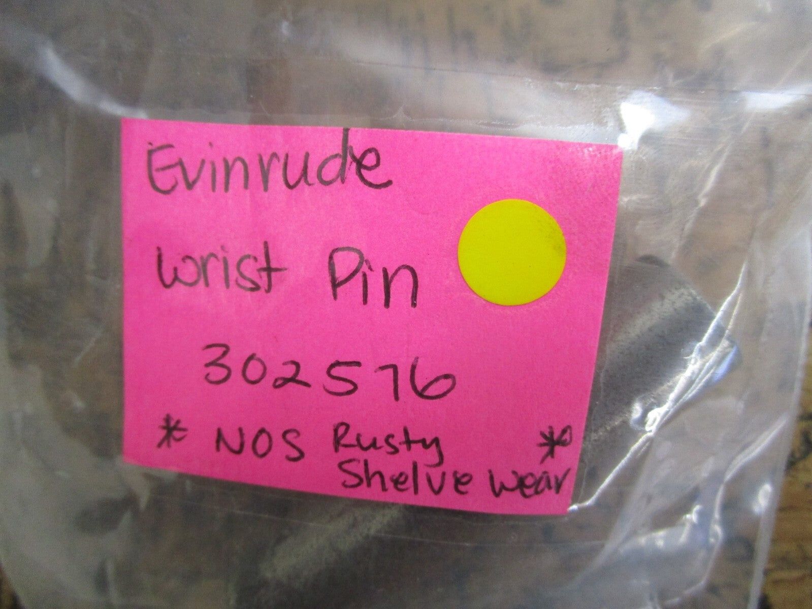 *NEW OEM* 0810 OMC Johnson Evinrude Wrist Pin 302576 0302576