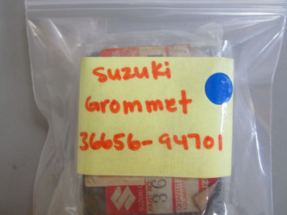 *NEW OEM* 0770 Suzuki Grommet 36656-94701