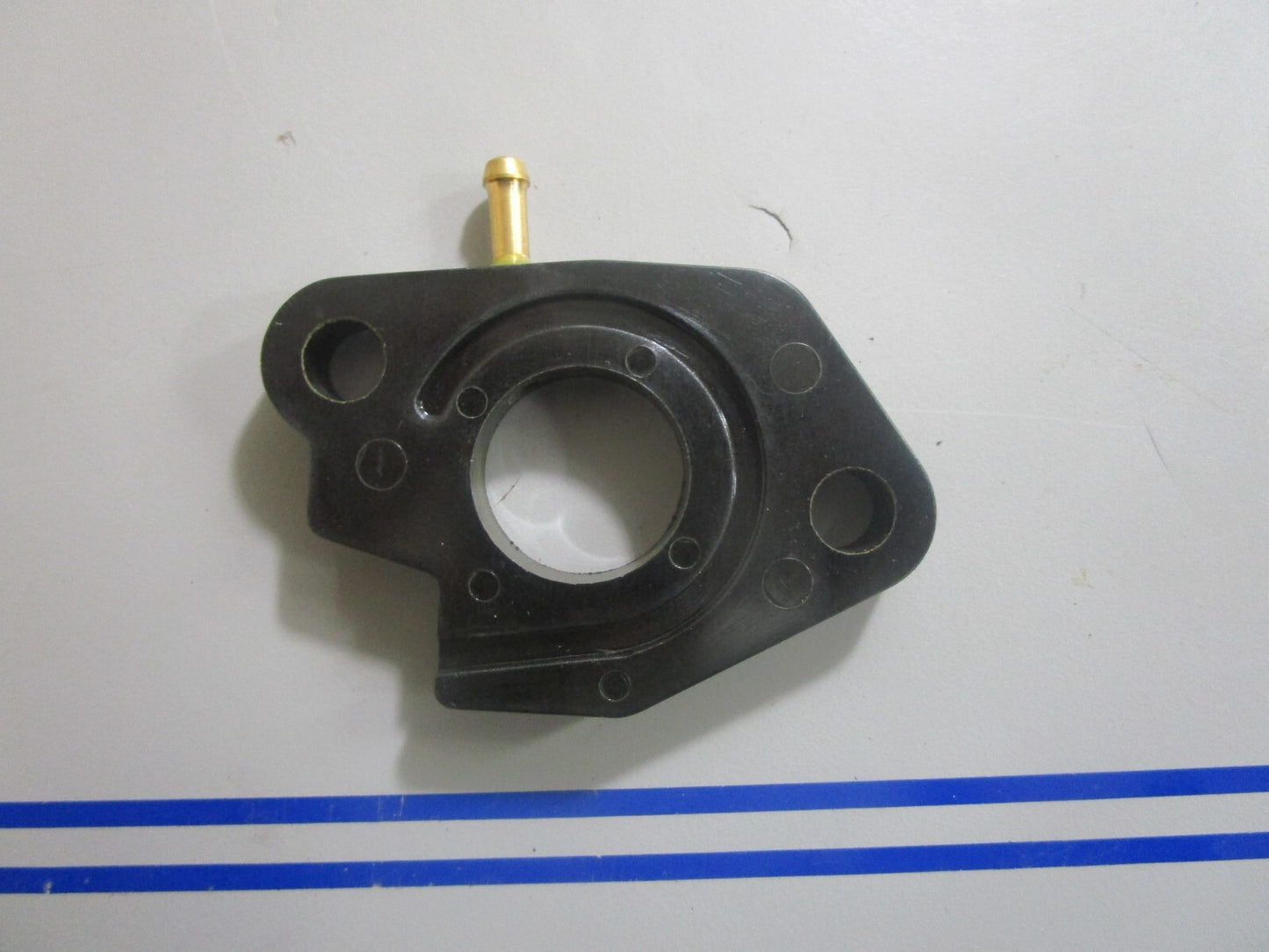 *NEW OEM* 0810 Volvo Penta Carburetor Insulator 16210-ZA0-930