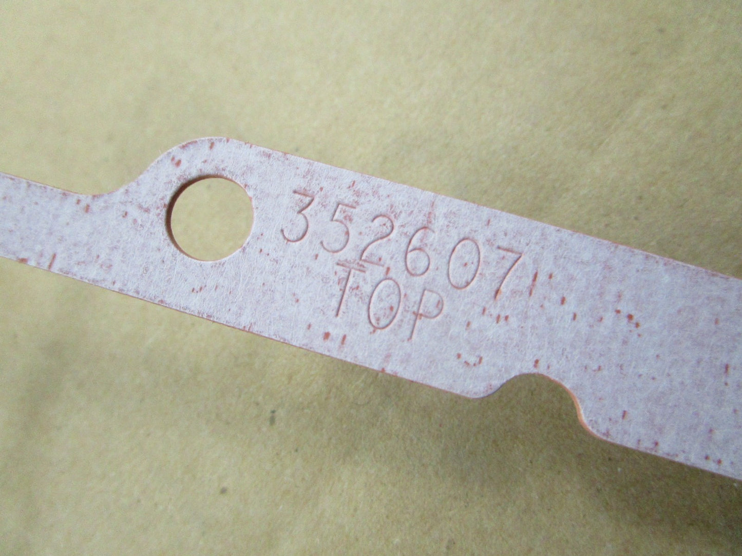 *NEW OEM* 0720 OMC Johnson Evinrude Gasket 352607 0352607