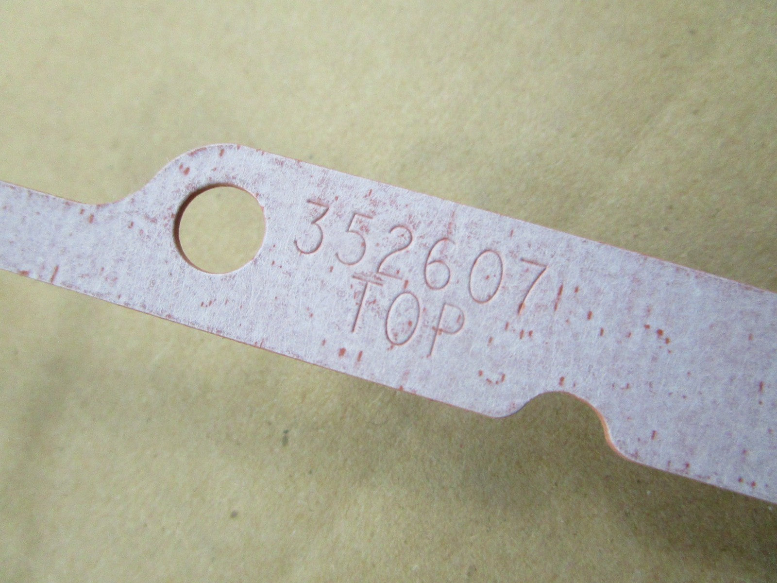 *NEW OEM* 0720 OMC Johnson Evinrude Gasket 352607 0352607