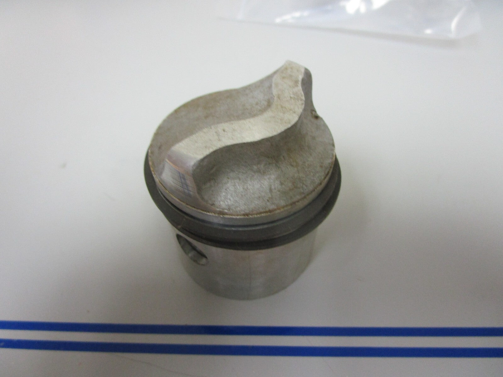 *NEW OEM* 0810 Mercury Quicksilver Piston F26015