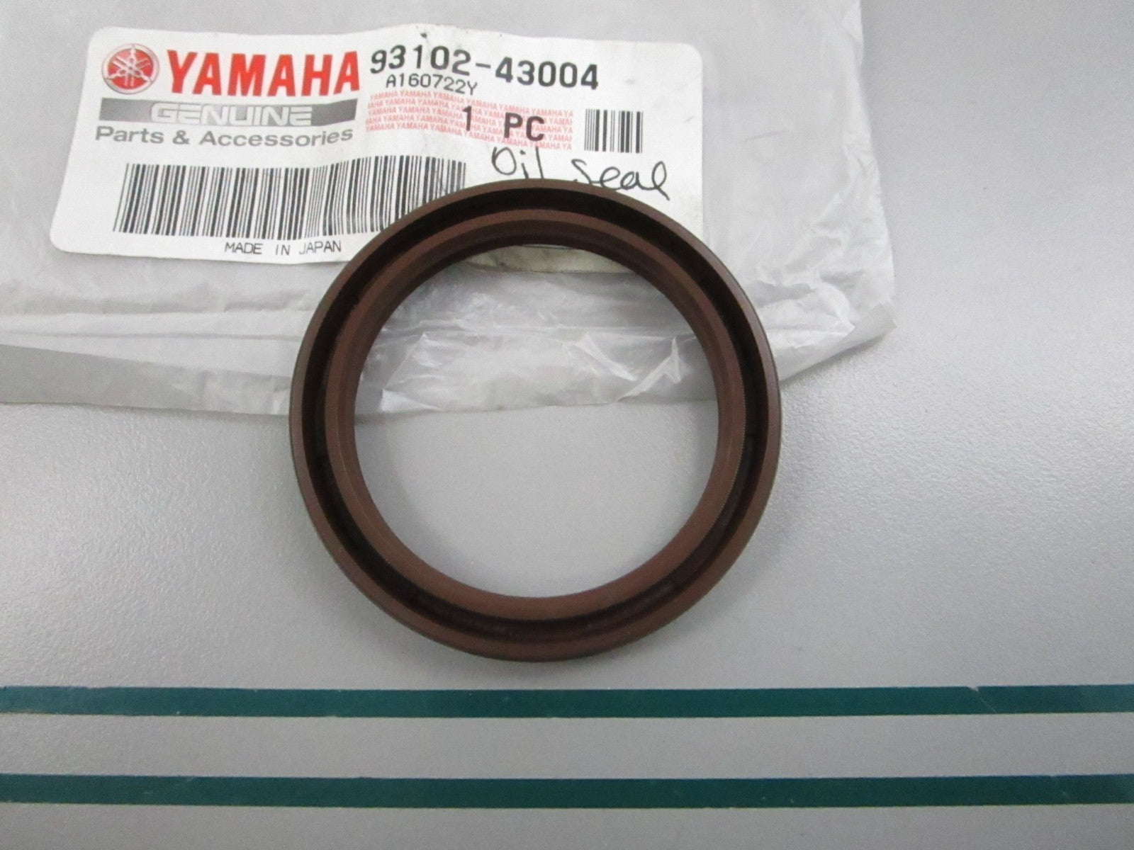 NEW OEM 93102-43004-00 Yamaha Oil Seal 0810