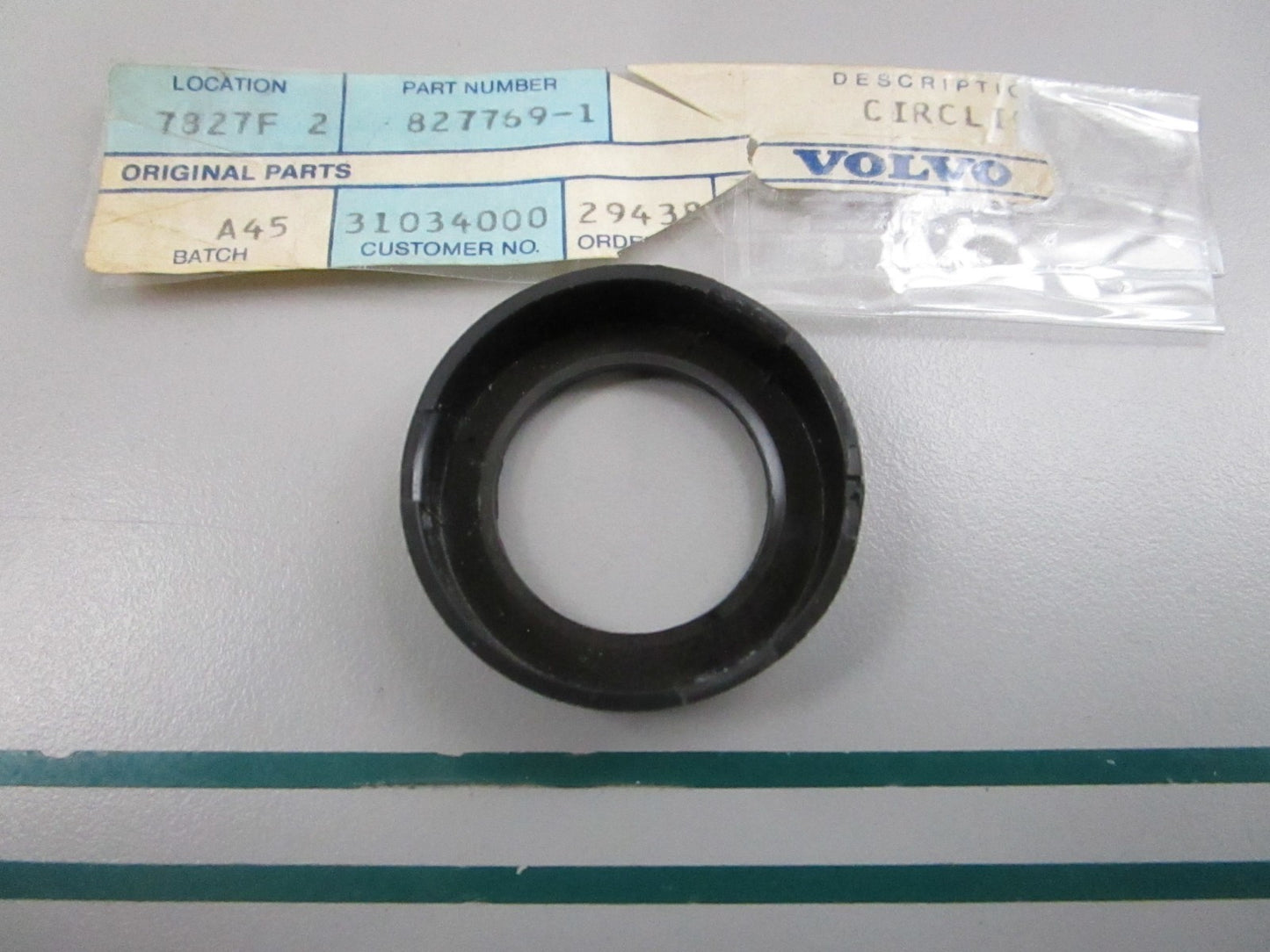 NEW OEM 827769 Volvo Penta Collar 0810