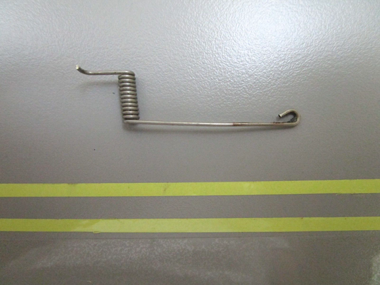 *NEW OEM* 0750 OMC Johnson Evinrude SPRING 325913 0325913