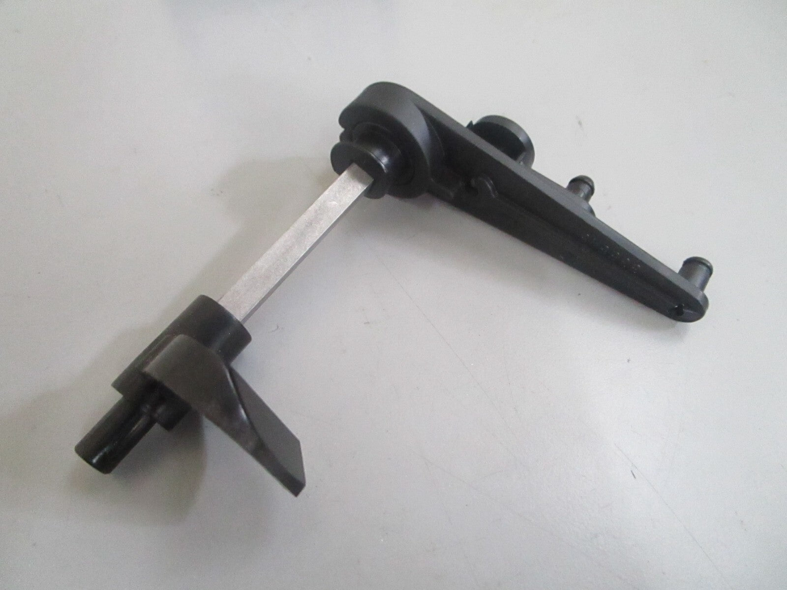 *NEW OEM* 0820 OMC Johnson Evinrude Throttle Cam & Arm Ay 438957 0438957