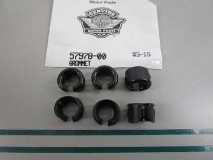 NEW OEM (LOT OF 6) 57878-00 Harley Davidson Grommet 0810