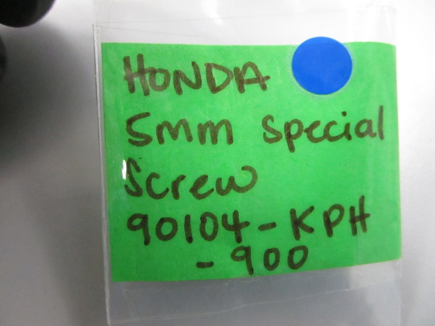 *NEW OEM* (LOT OF 2) 0810 Honda 5mm Special Screw 90104-KPH-900