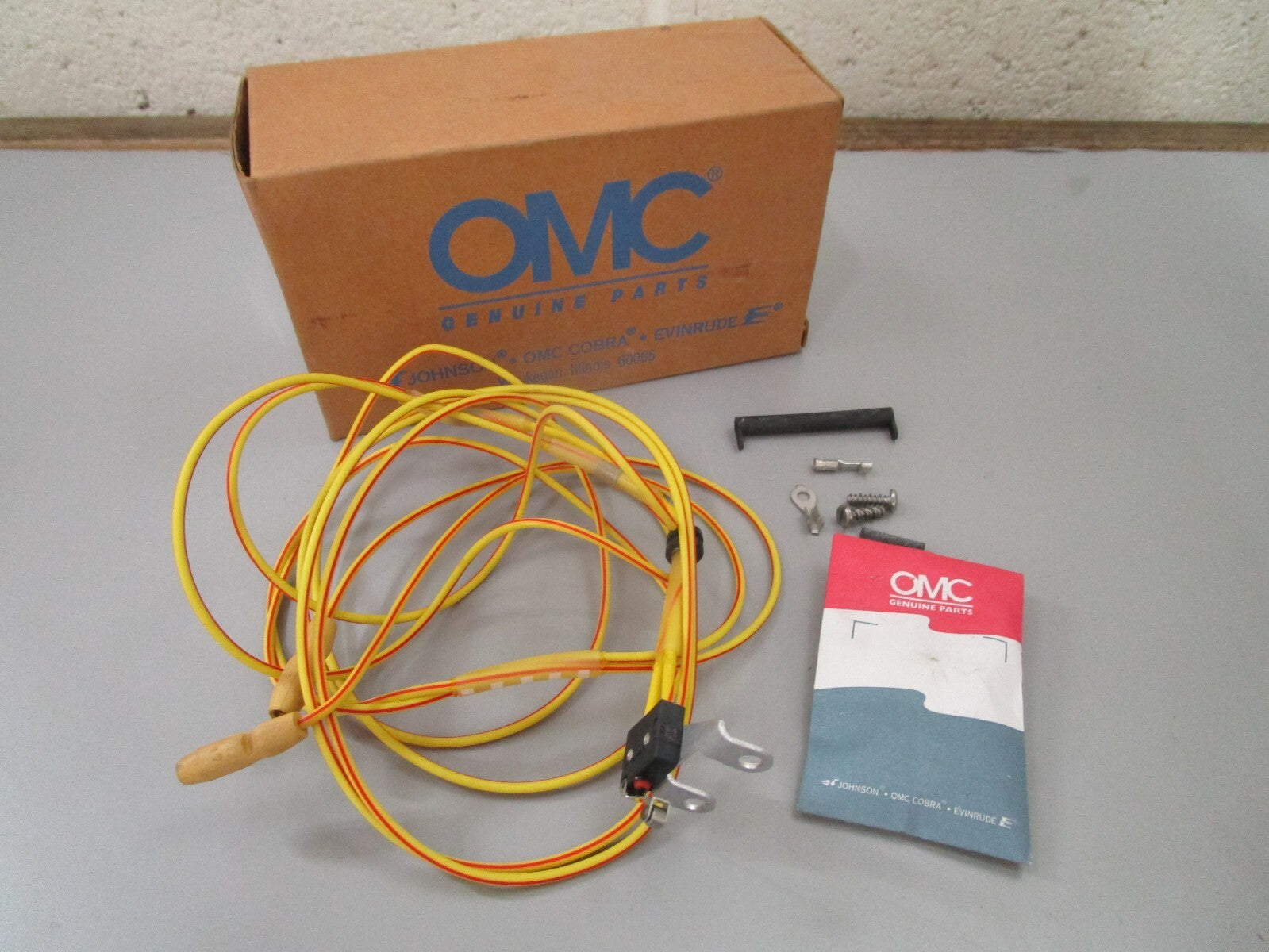 *NEW OEM* 0810 OMC Johnson Evinrude Piston & Wrist Pin Assembly 386260 0386260