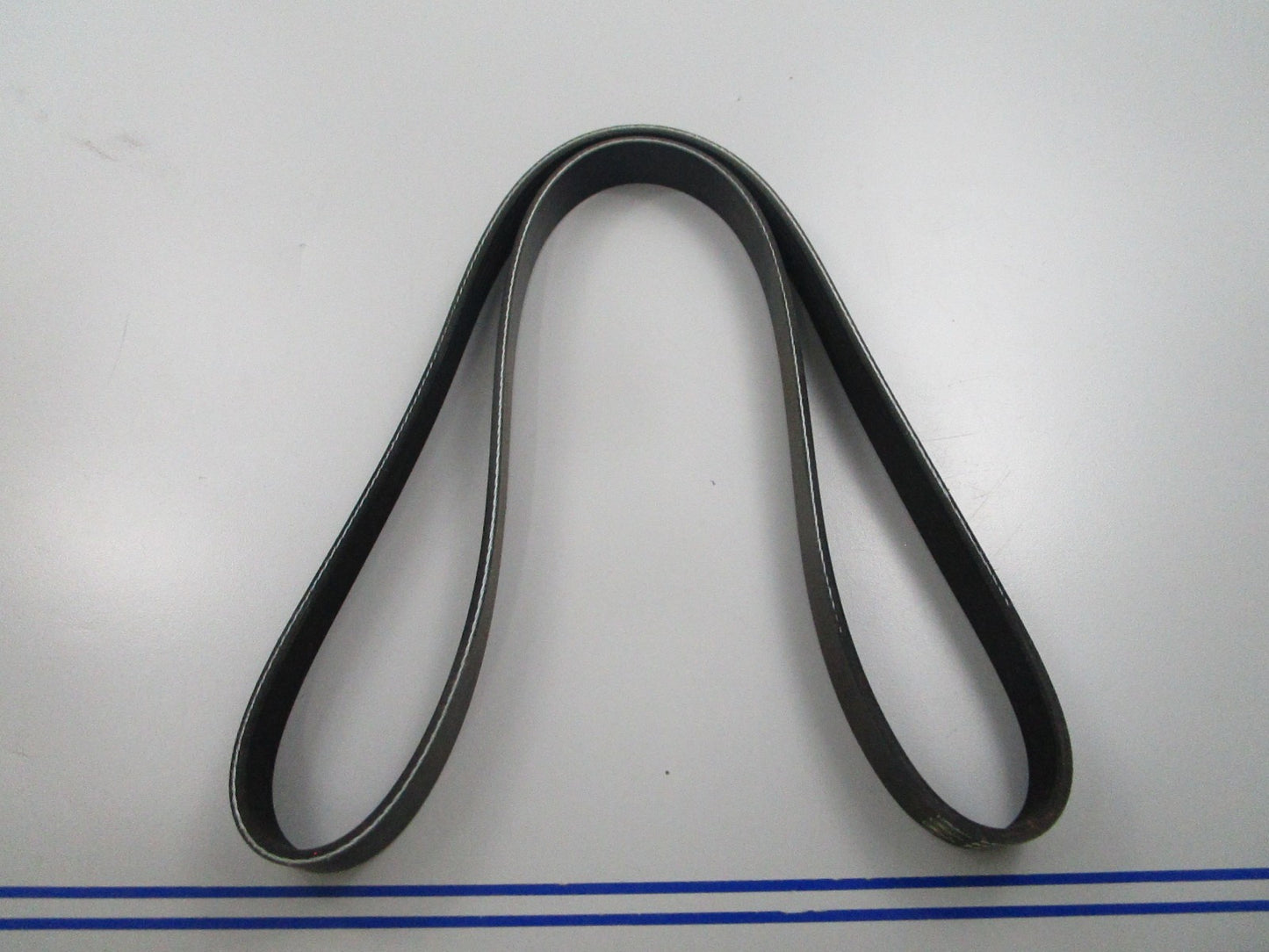 NEW K060468 Gates Micro-V Serpentine Belt 0810
