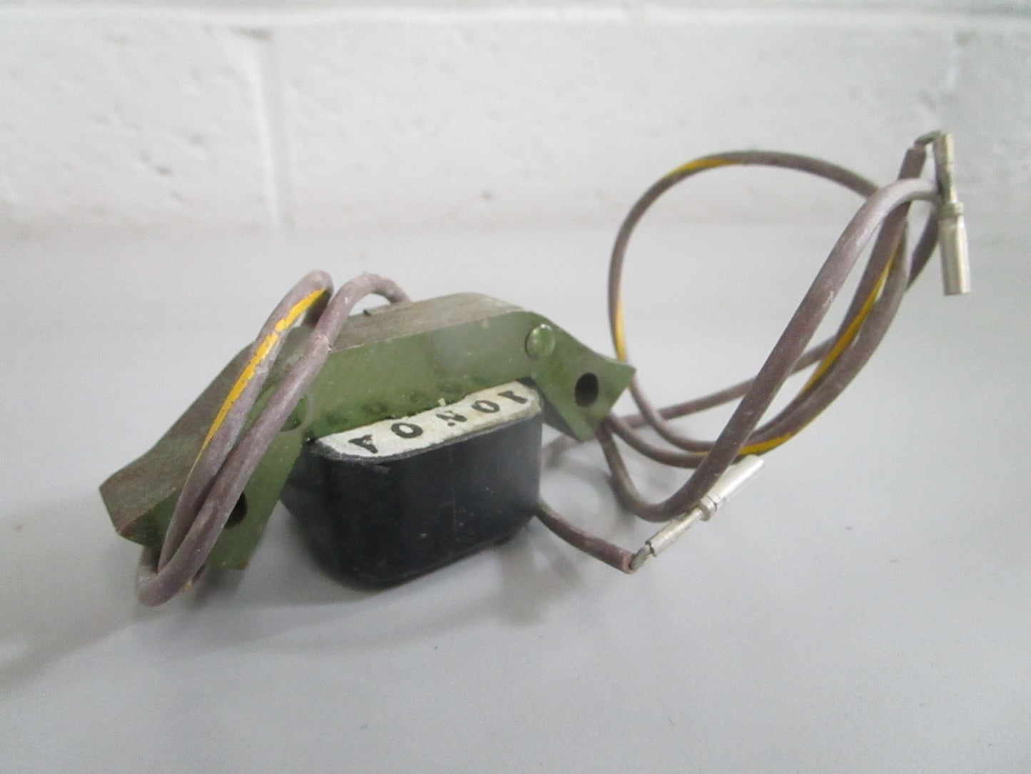 NEW OEM 581670 0581670 OMC Johnson Evinrude Coil 0820