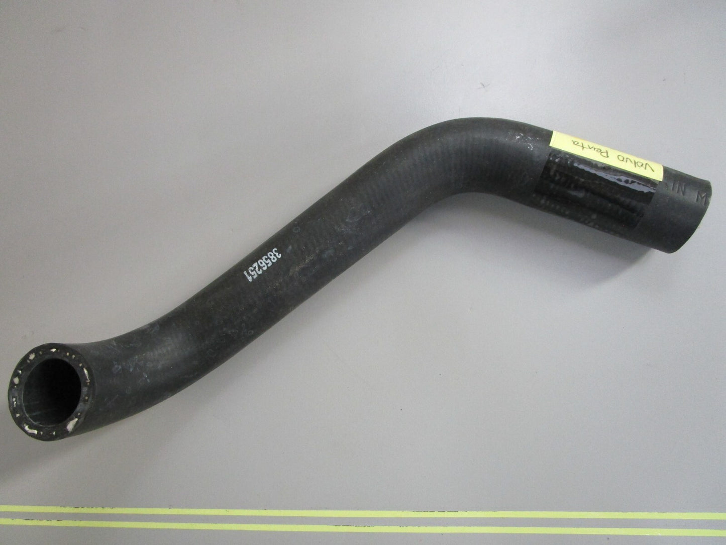 *NEW OEM* 0820 Volvo Penta Hose 3856251