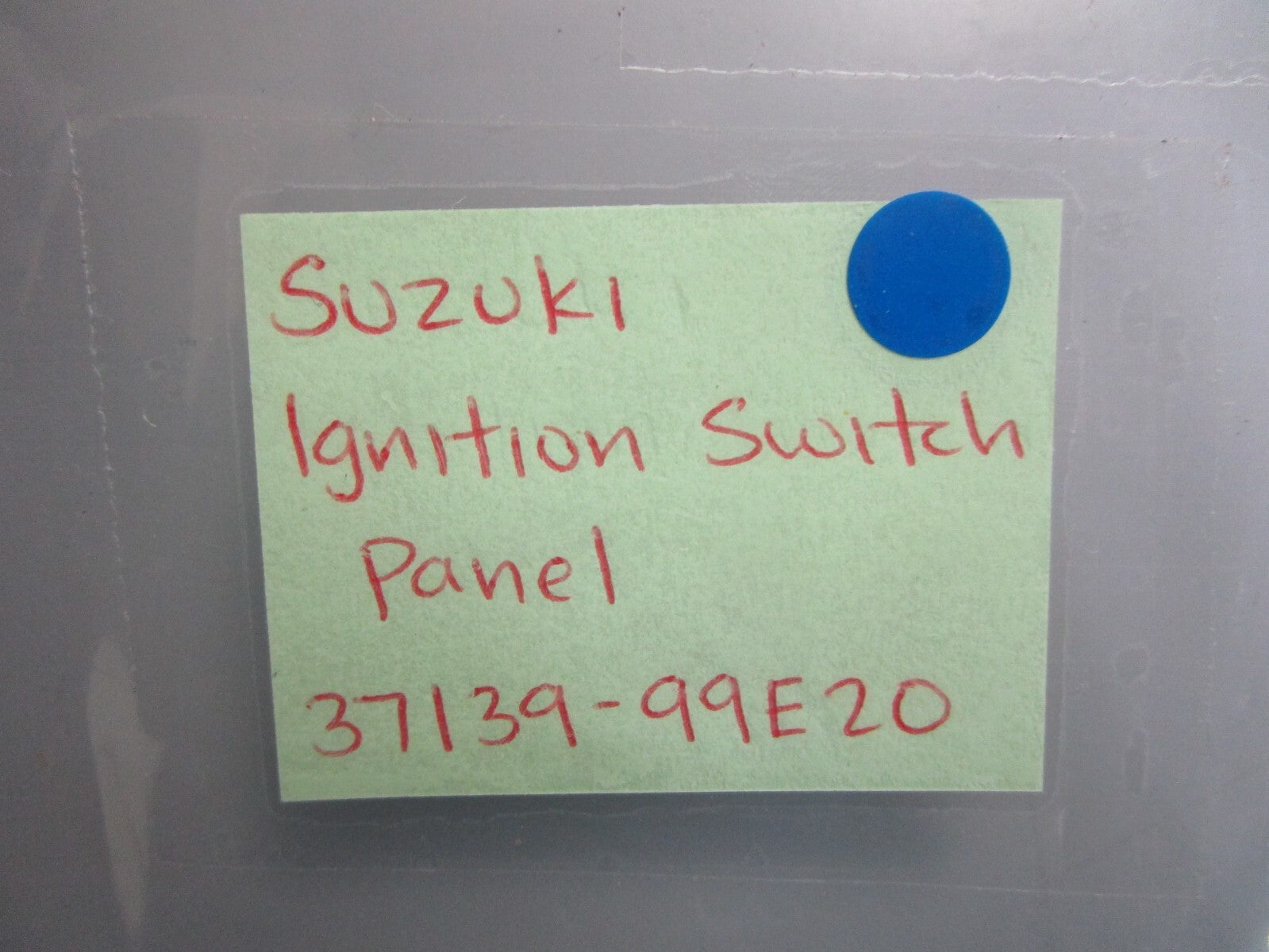 *NEW OEM* 0820 Suzuki Ignition Switch Panel 37139-99E20