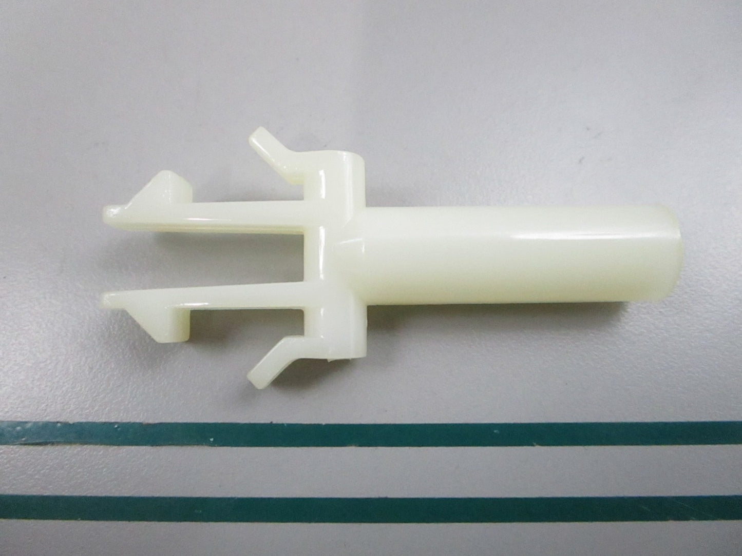 NEW OEM 836411 Whirlpool Shelf Support 0810