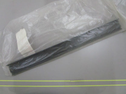 *NEW OEM* 0810 Yamaha Gunwale Cover 1 GM6-6252C-10-00