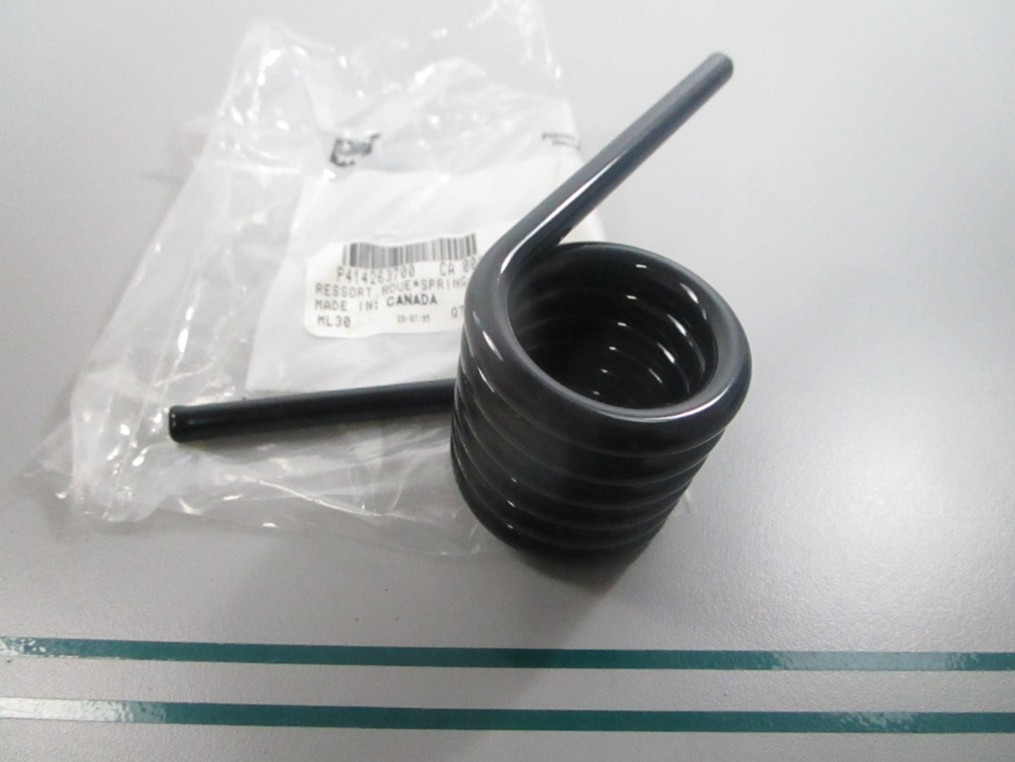 NEW 414263700 Ski-Doo Spring 0810