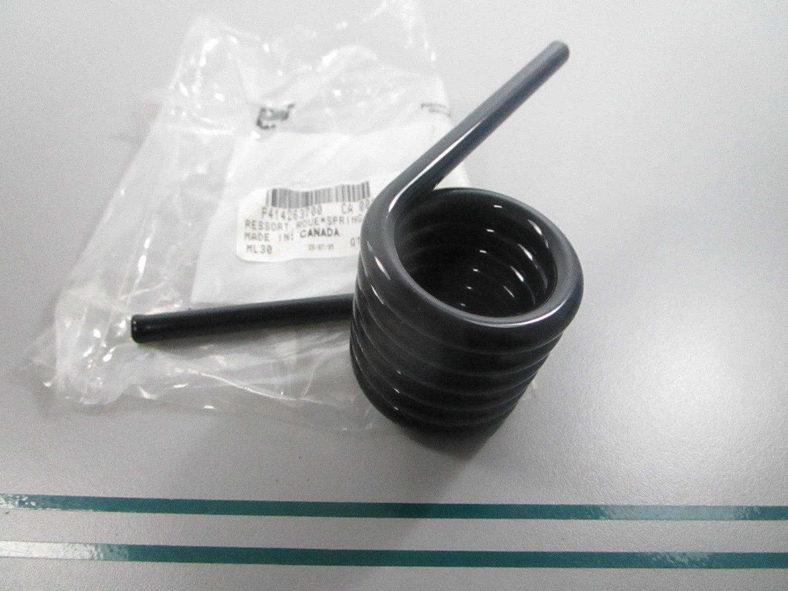 NEW 414263700 Ski-Doo Spring 0810