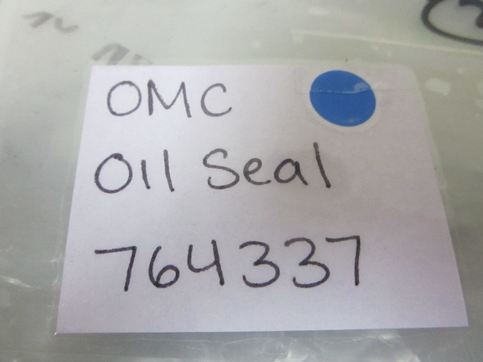 *NEW OEM* 0770 OMC Johnson Evinrude Oil Seal 764337 0764337