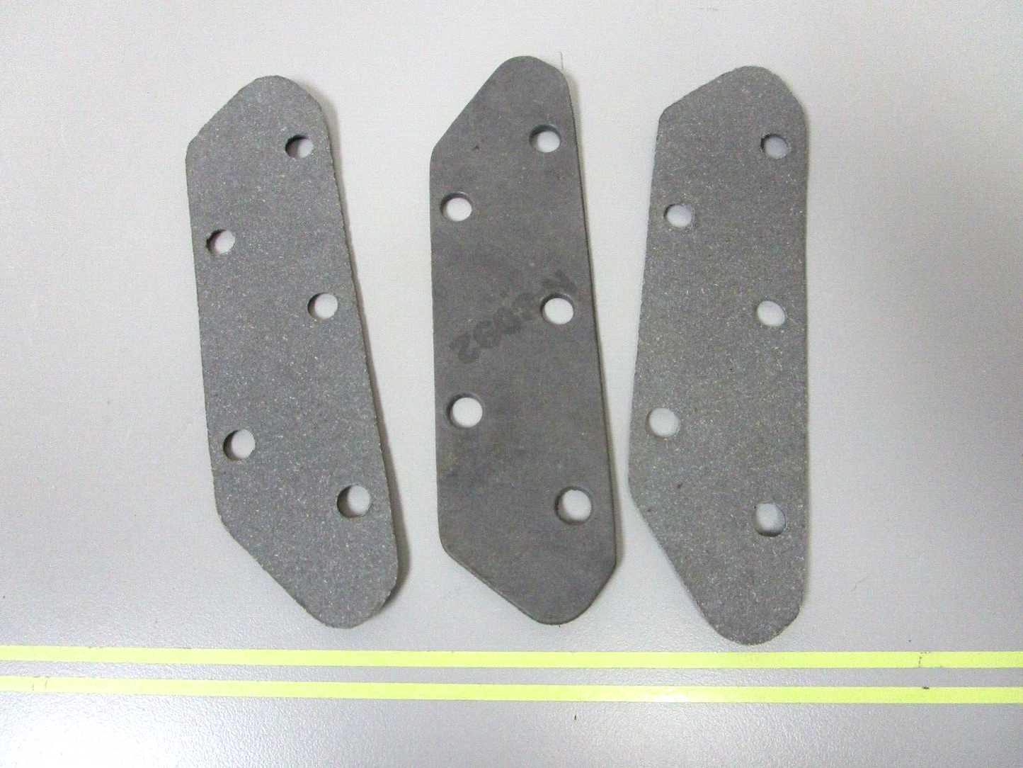 *NEW OEM* (LOT OF 3) 0750 OMC Johnson Evinrude GASKET 308592 0308592