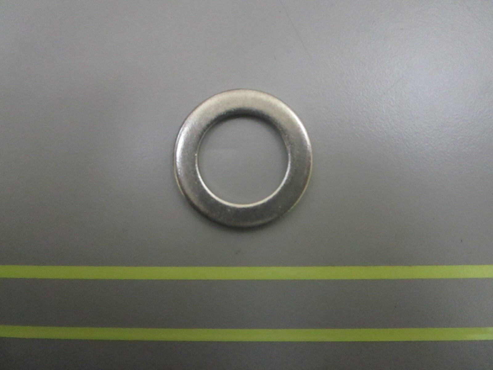 *NEW OEM* 0810 Volvo Penta Washer 3857588