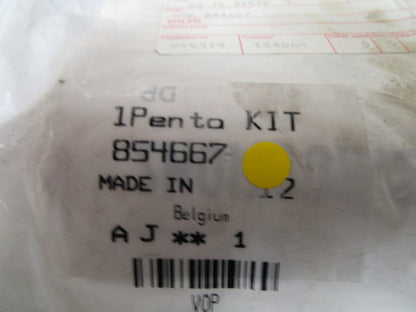 *NEW OEM* 0810 Volvo Penta Mounting Kit 854667