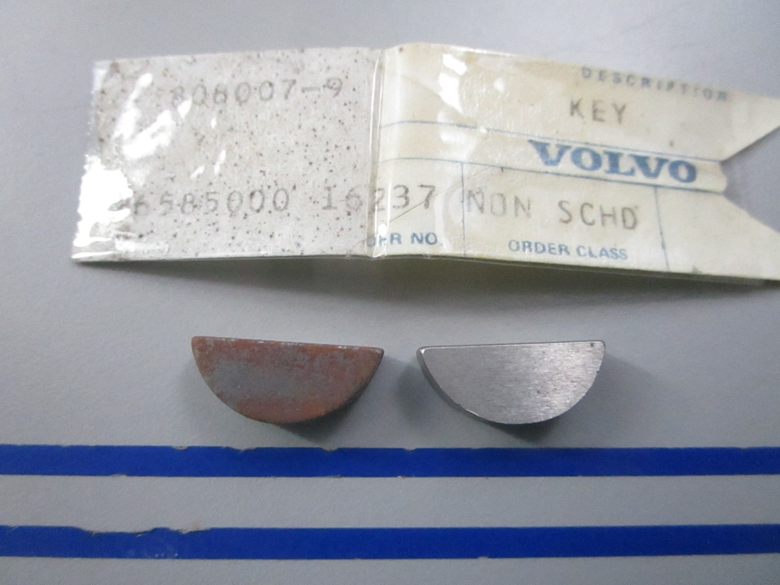 NEW OEM (LOT OF 2) 808007 Volvo Penta Key 0810