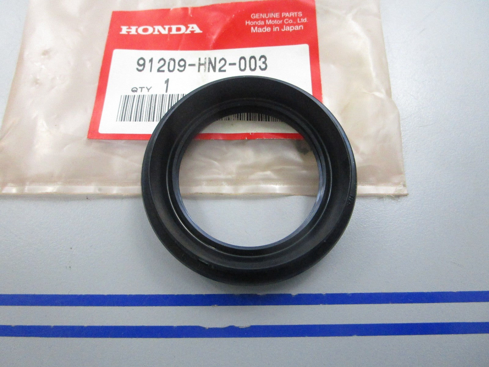 NEW OEM 91209-HN2-003 Honda Seal 0810