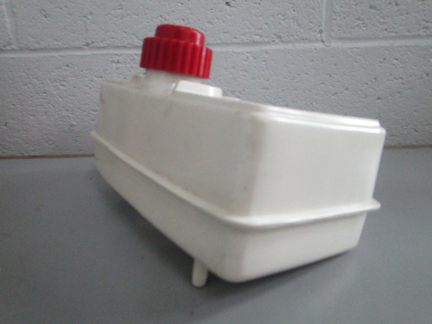 NEW OEM 410241 Tecumseh Fuel Tank 0820