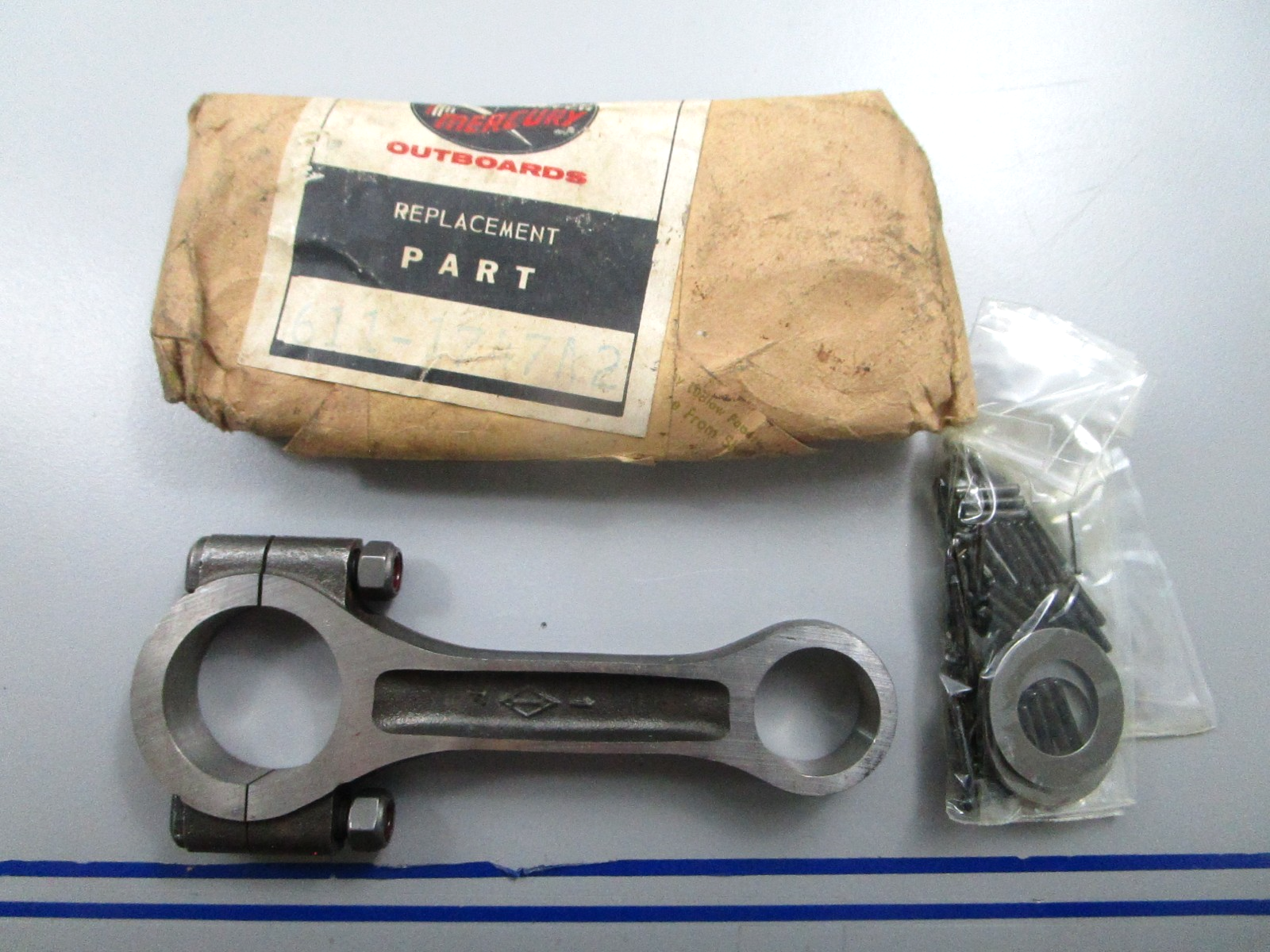 *NEW OEM* 0810 Mercury Quicksilver Connecting Rod 611-1747A2