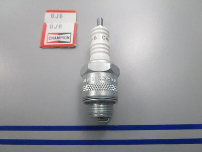 NEW UJ6 Champion Spark Plug 0810