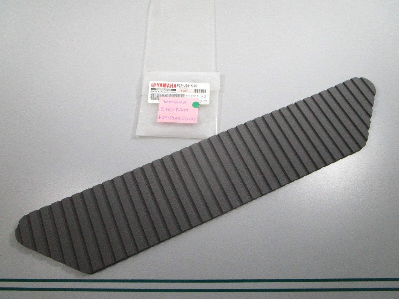 NEW OEM F2P-U351K-00-00 Yamaha Step Mat 0810